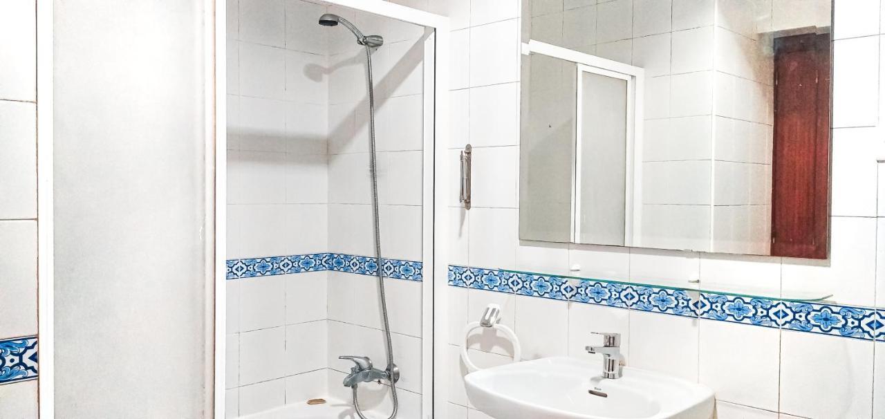 Sweet Room In Malaga Center "Homestay" - Habitacion Alojamiento En Apartamento المظهر الخارجي الصورة